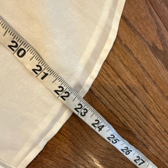 Banana Republic 100% silk white tank size small petite - Picture 8 of 10